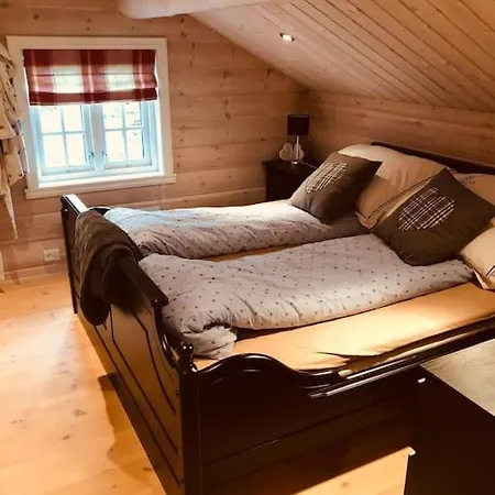 Holiday home Large Beautiful Log Near Norheimsund And Hardangerfjord